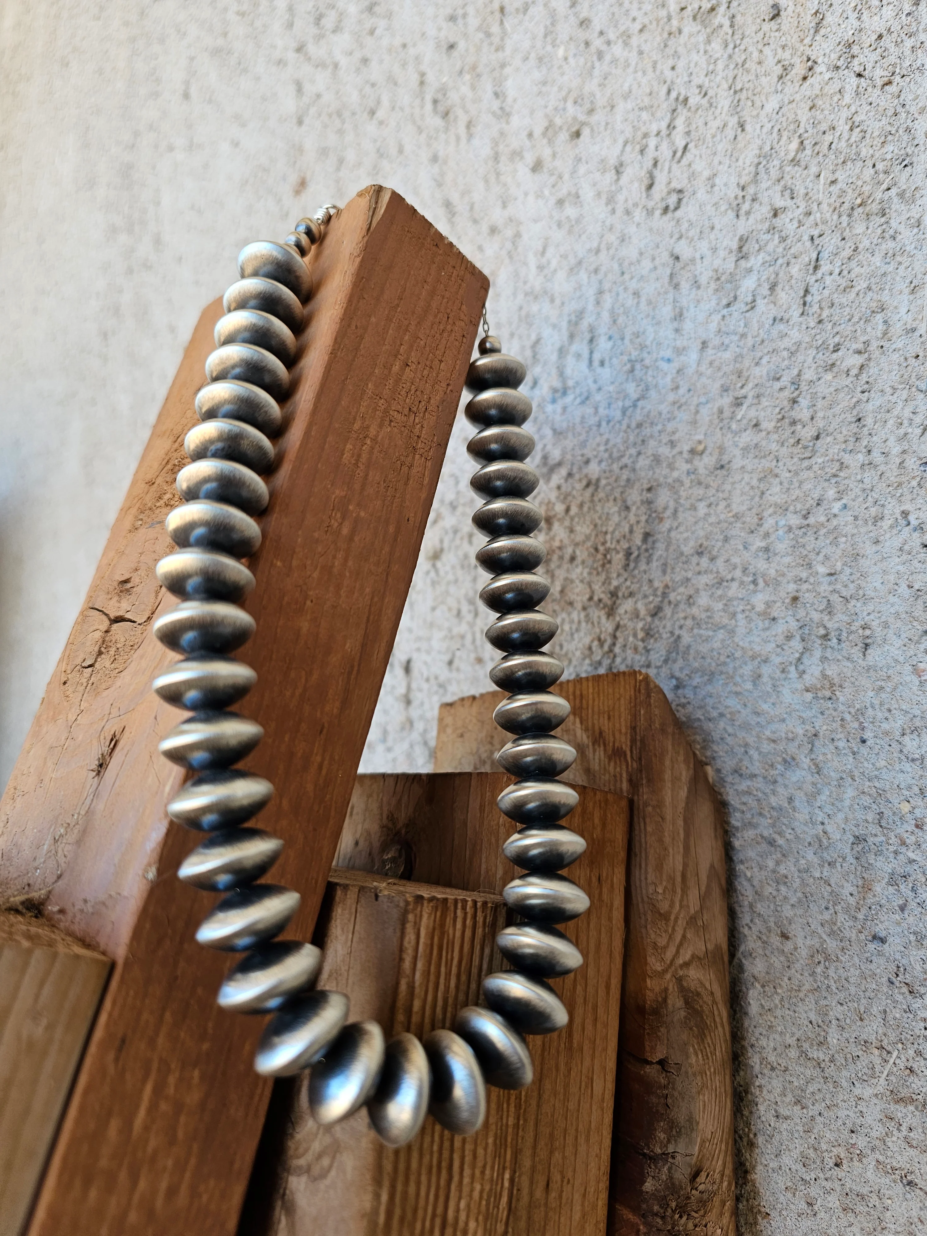 16' Eleven Millimeter Navajo Pearl Necklace - Image 3
