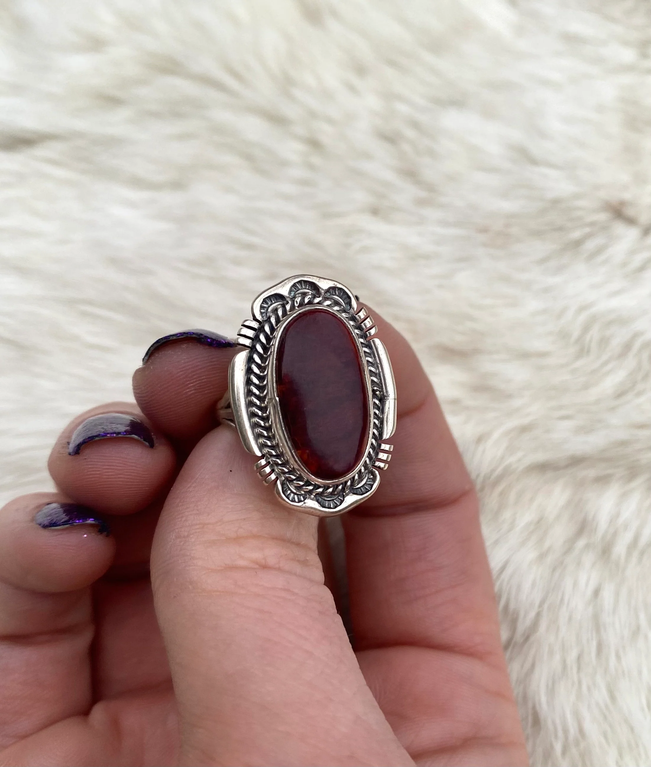 Beauty Of The Past Vintage Red Carnelian Ring From The Rogers Collection - Image 3