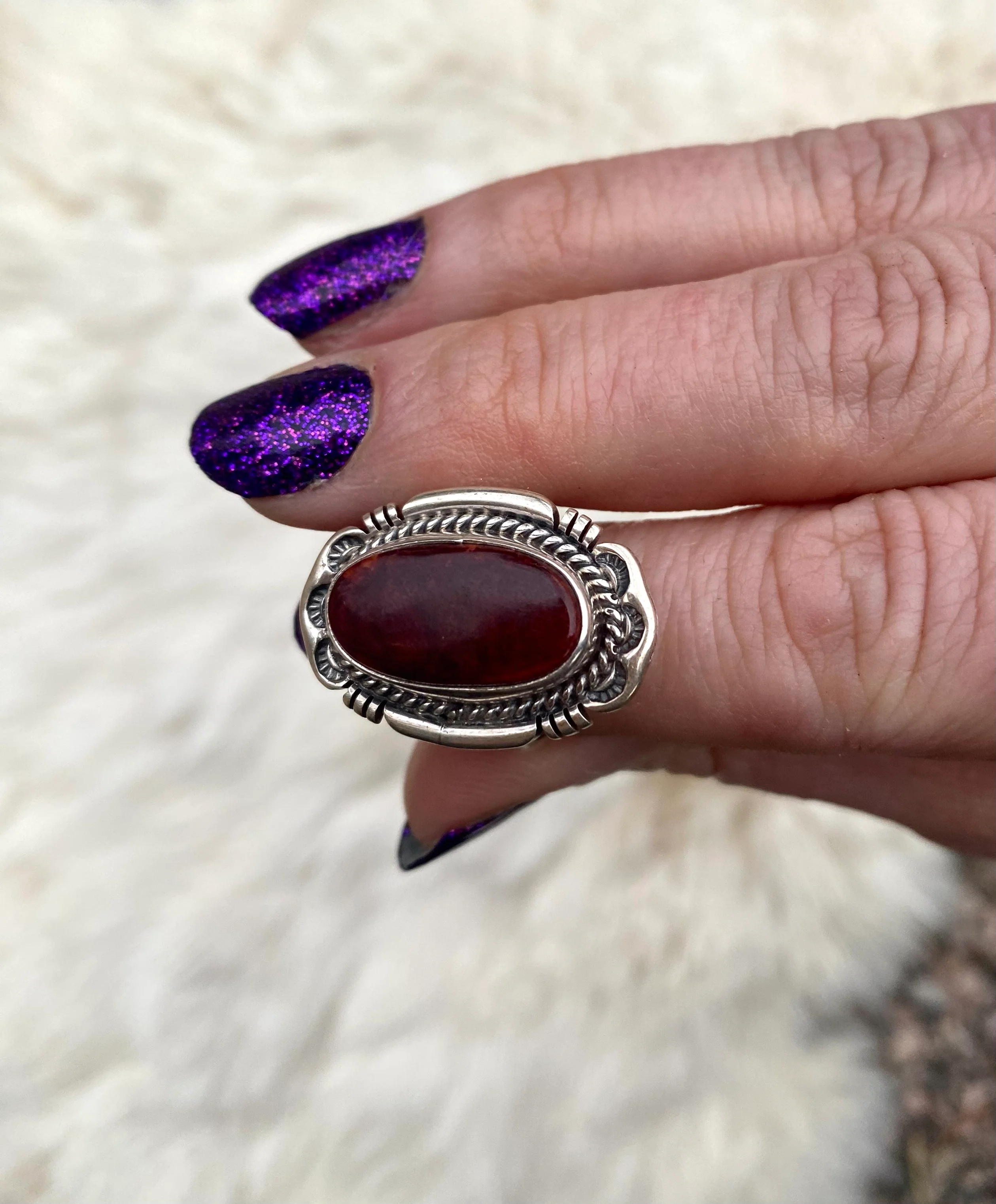 Beauty Of The Past Vintage Red Carnelian Ring From The Rogers Collection - Image 4