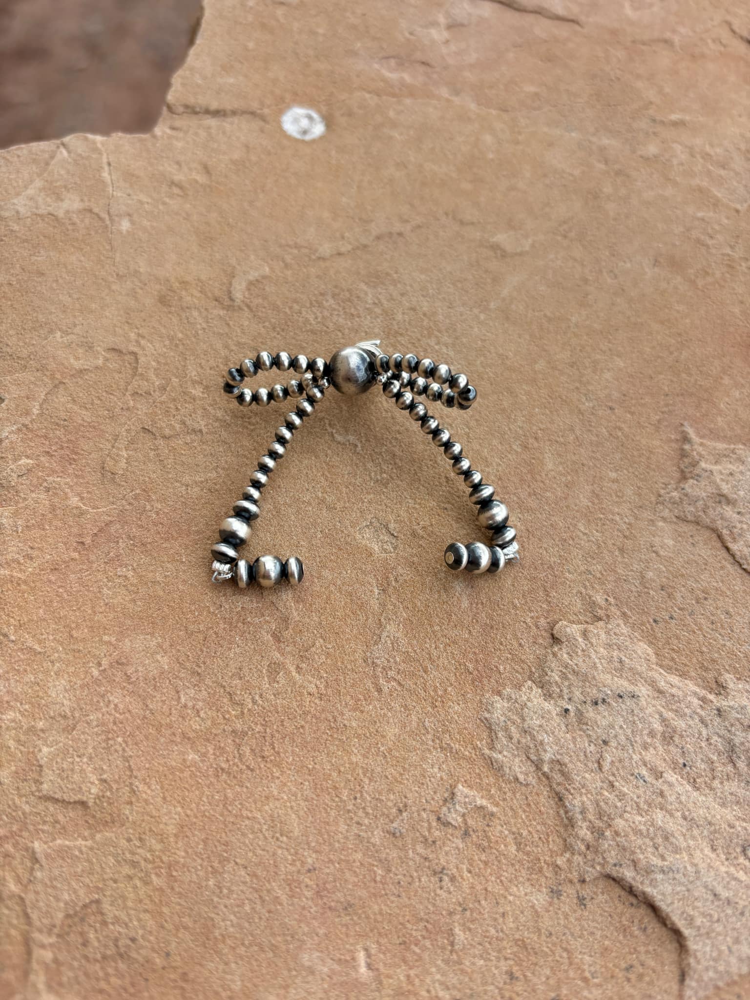 Pearl Bow Tie Hair Accessory - Image 6