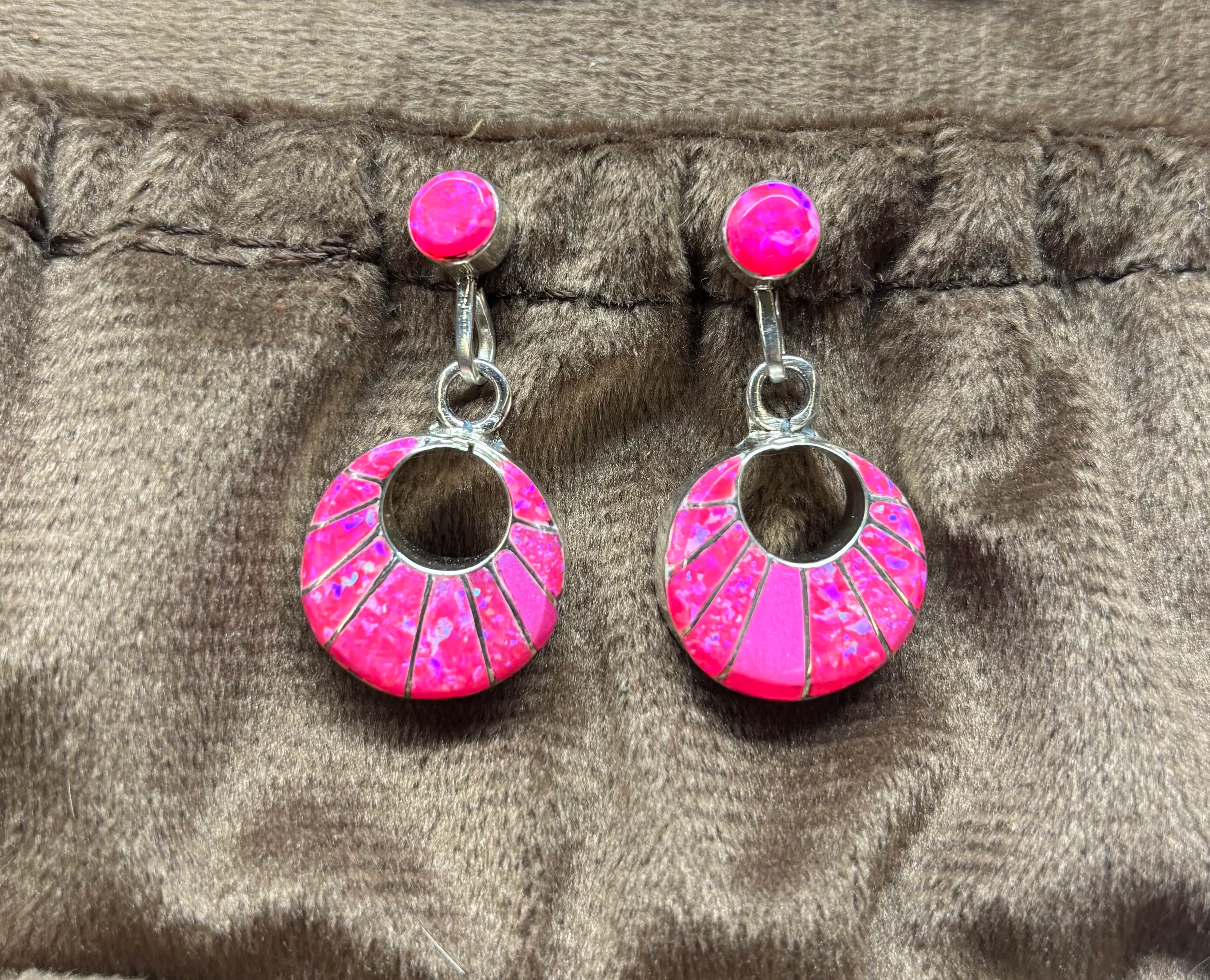 Burst Of Pink earrings - Image 2