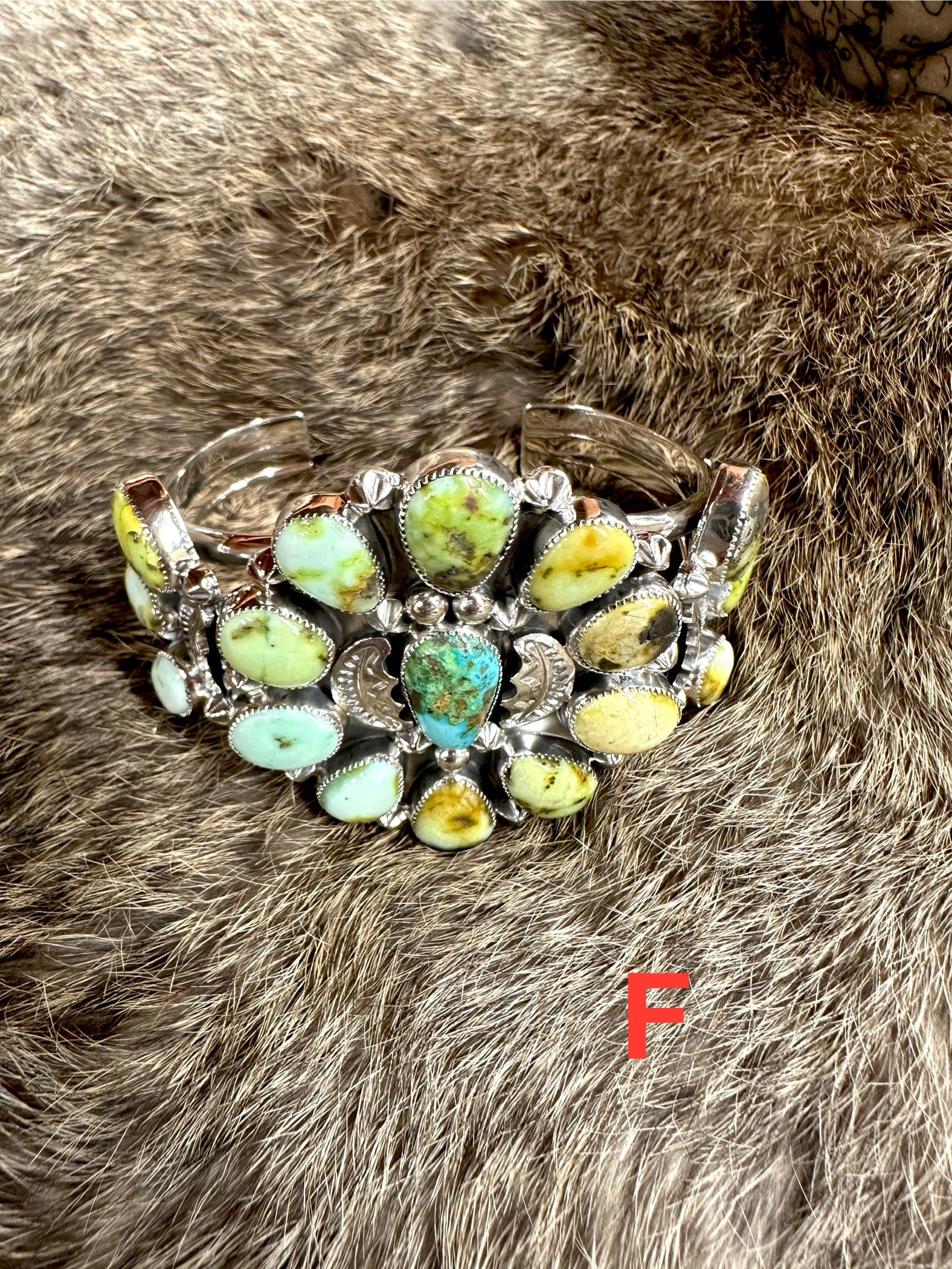 Unreal Cluster Palomino Green Turquoise Cuff - Image 8