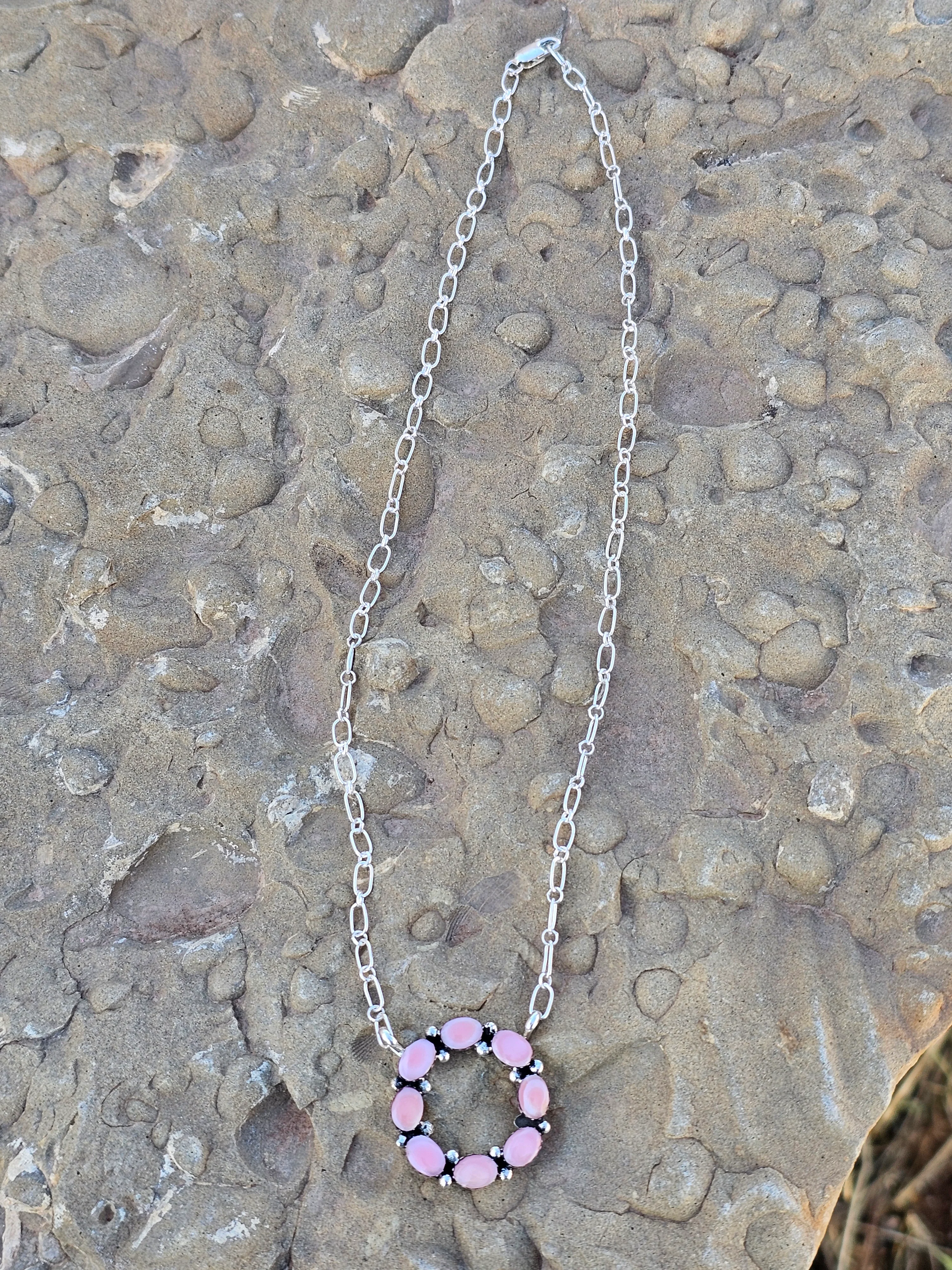 Eternity Circle Pink Conch Pendant - Image 2