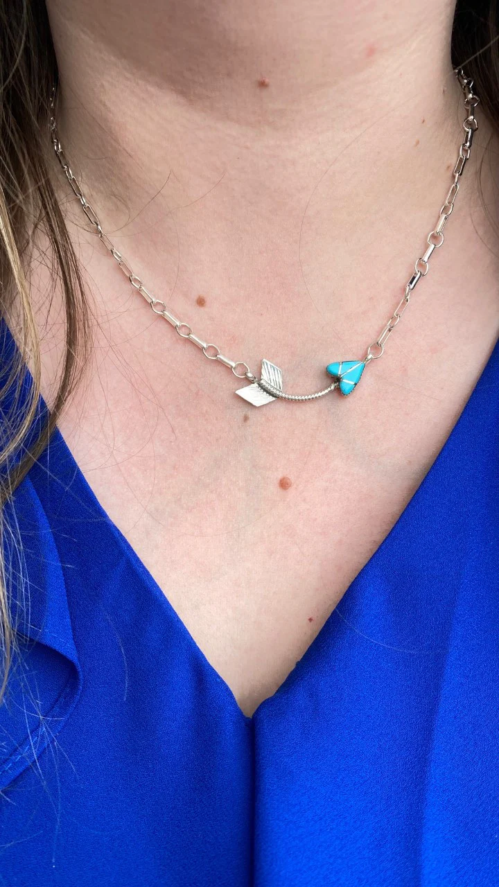 Follow You Arrow Necklace - Image 3