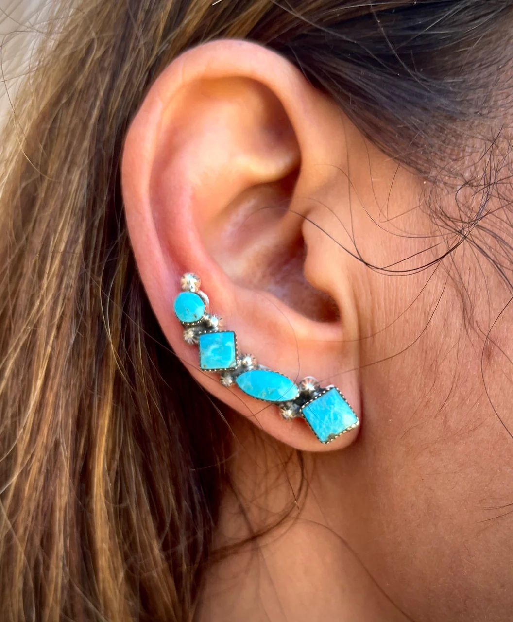 Freeform Shoot Me to The Moon Ear Climber - Image 4