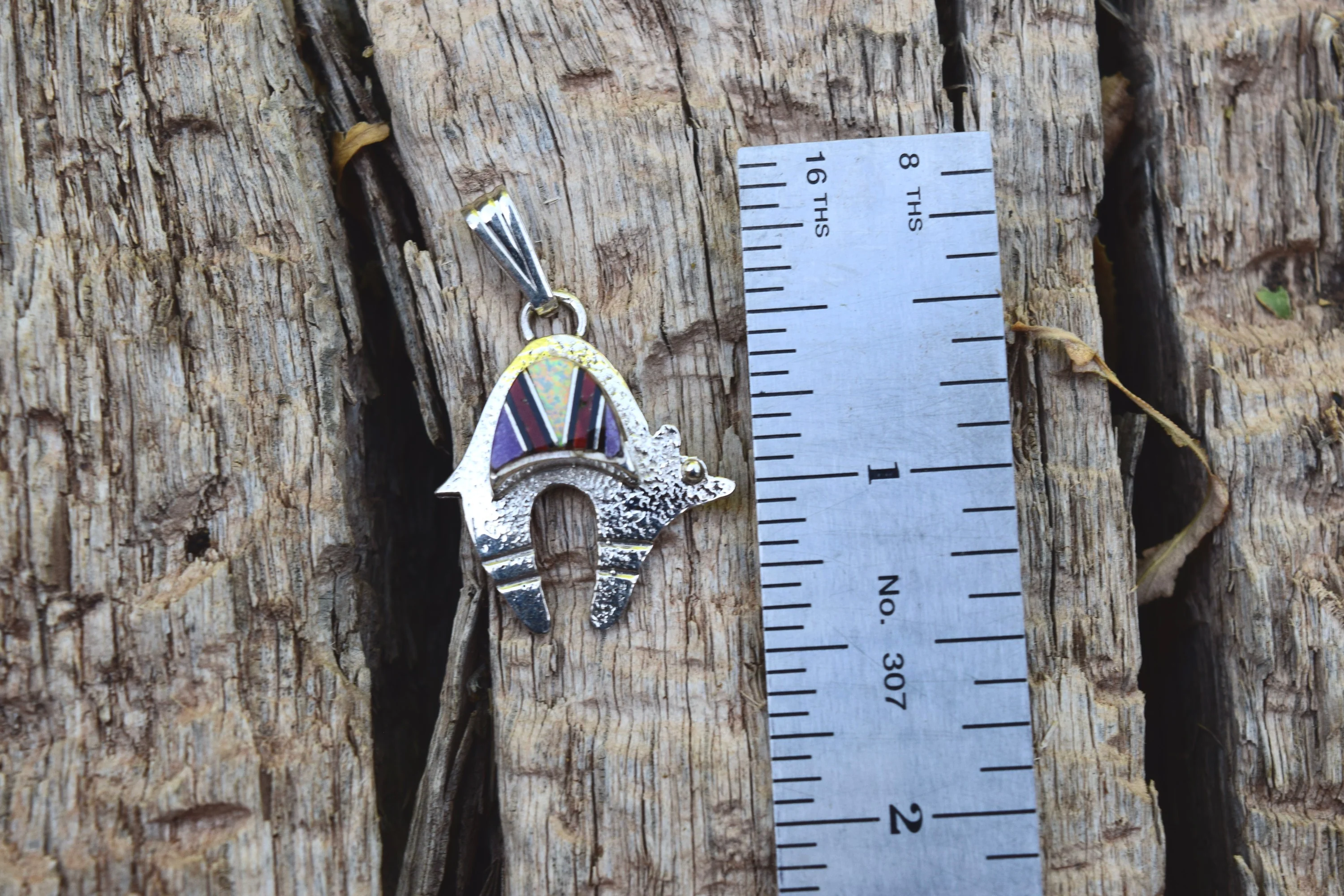 INLAYED BEAR PENDANT FROM THE RODGERS COLLECTION - Image 2