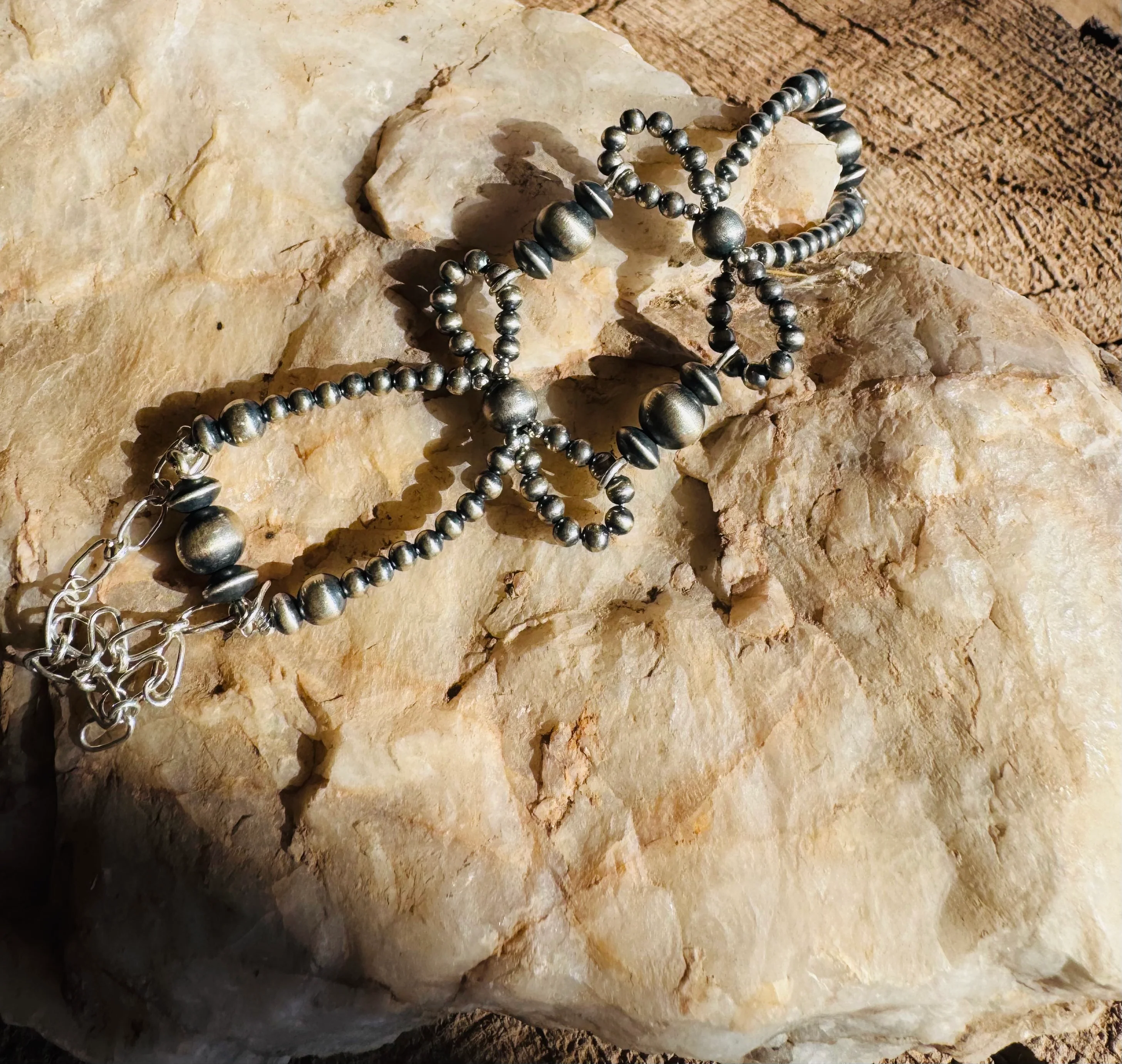 Navajo Pearls Bow Bracelet - Image 4