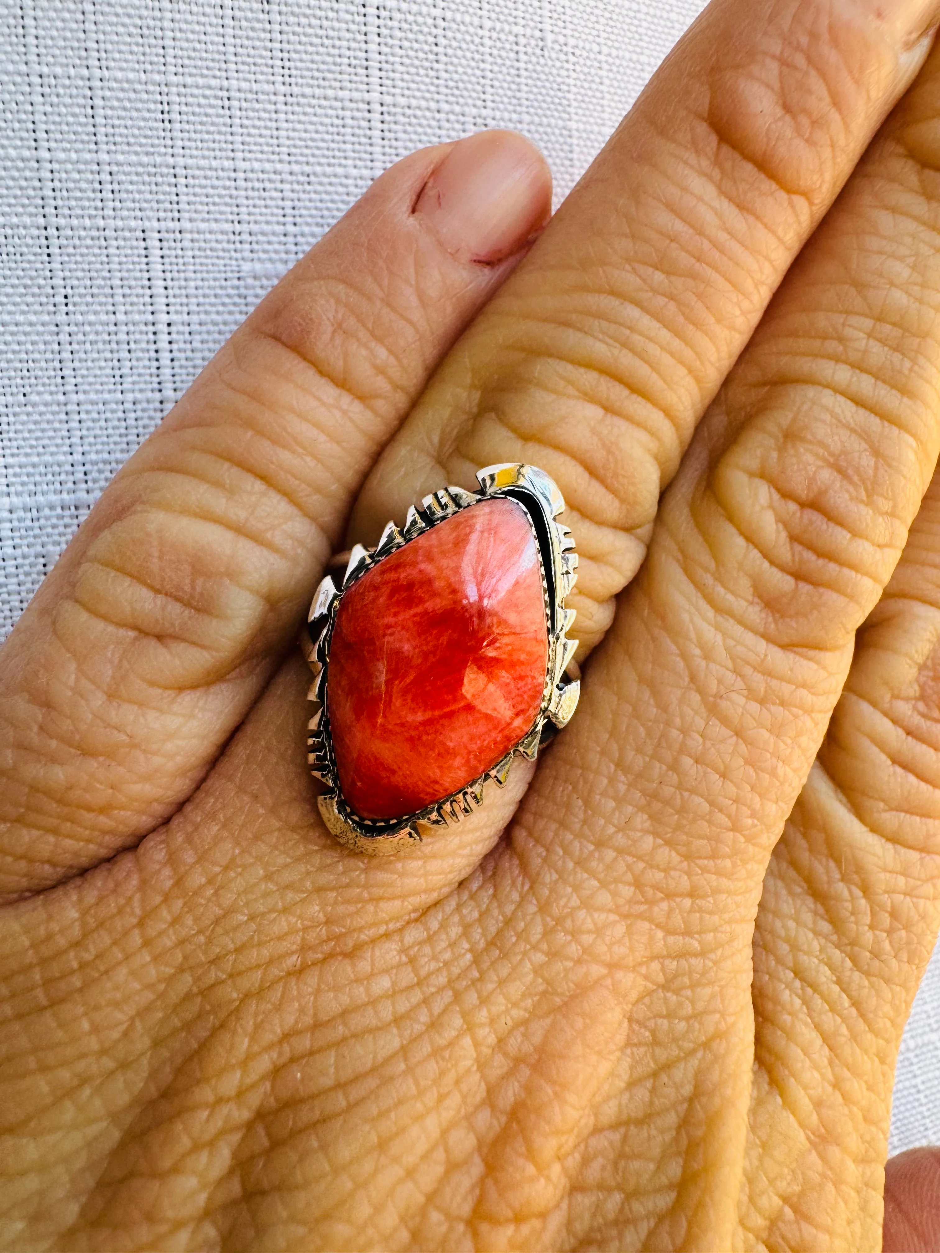 Red Oyster Shell Ring - Image 4
