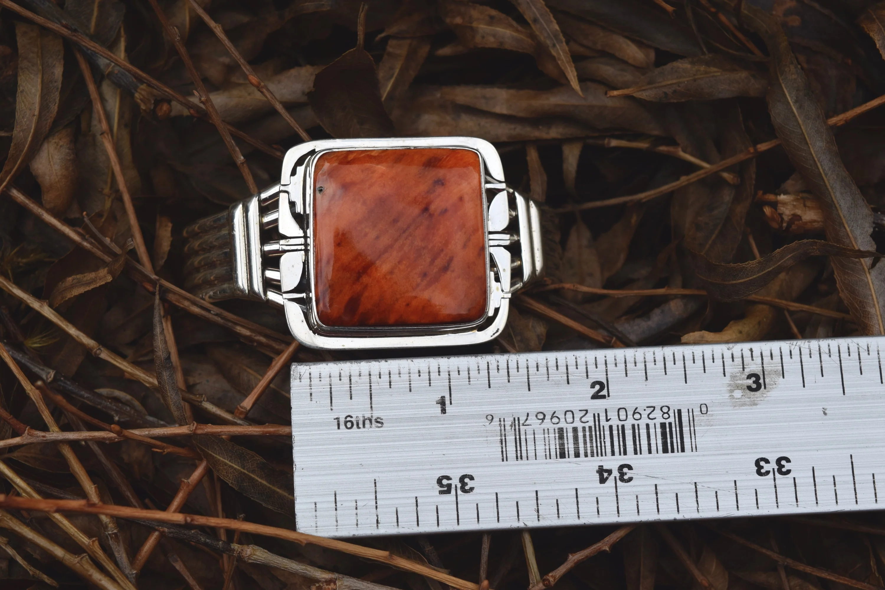 RED SPINEY RECTANGLE CUFF - Image 2