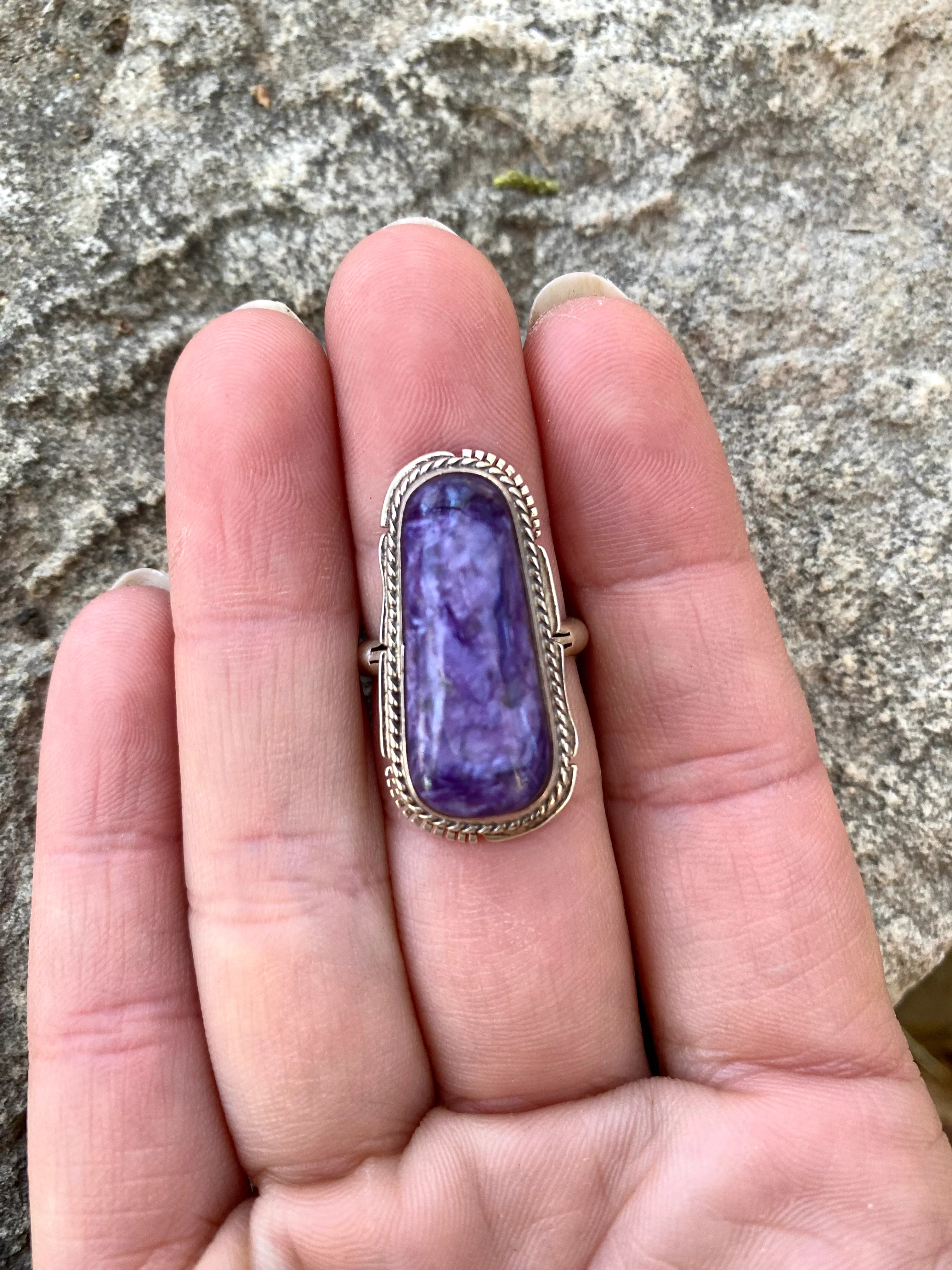 REGAL CHARIOTE RING FROM THE ROGERS COLLECTION - Image 4
