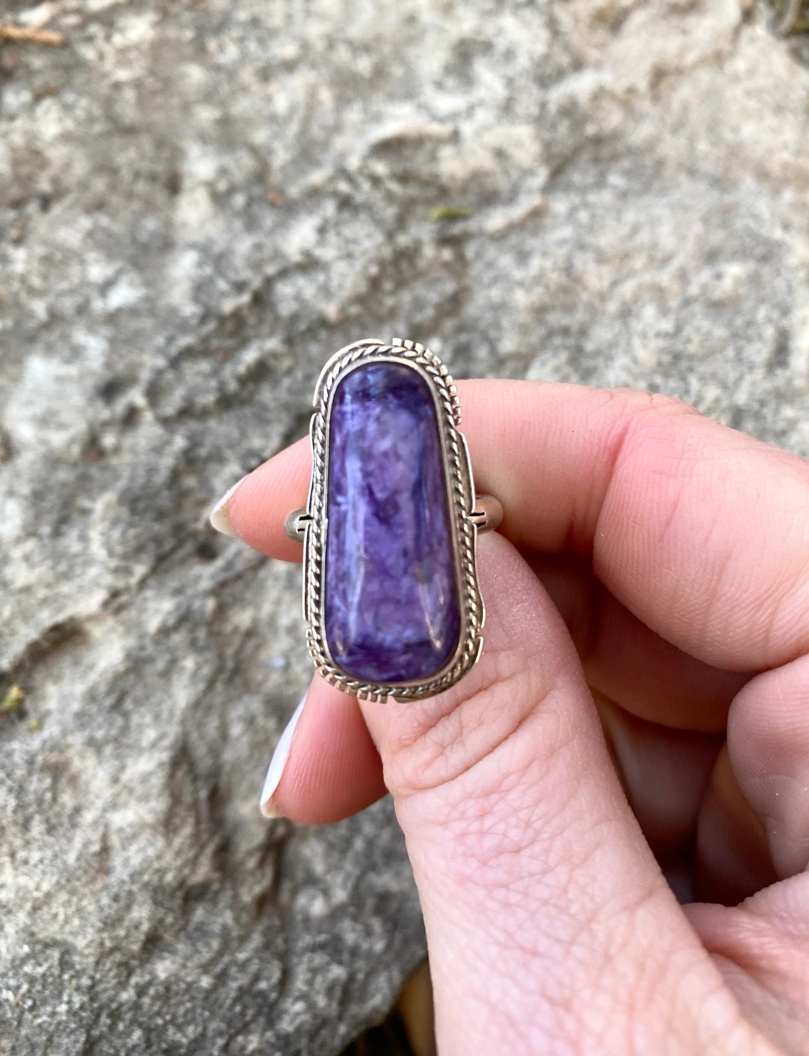 REGAL CHARIOTE RING FROM THE ROGERS COLLECTION - Image 5