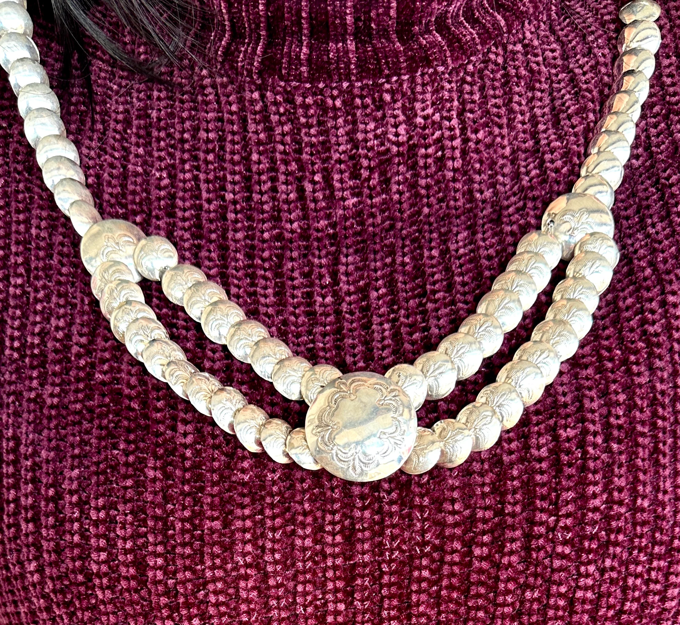 Reversible Disc Necklace found in the Rodgers Collection - Image 3