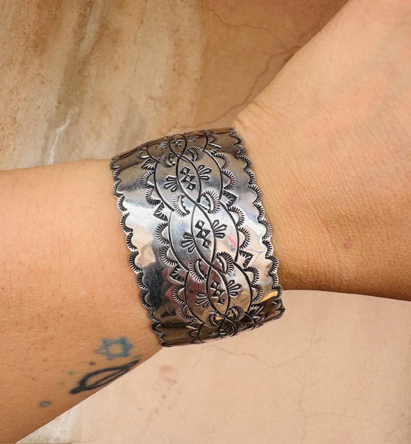 Silver Scalloped Stamped Cuff - Image 3