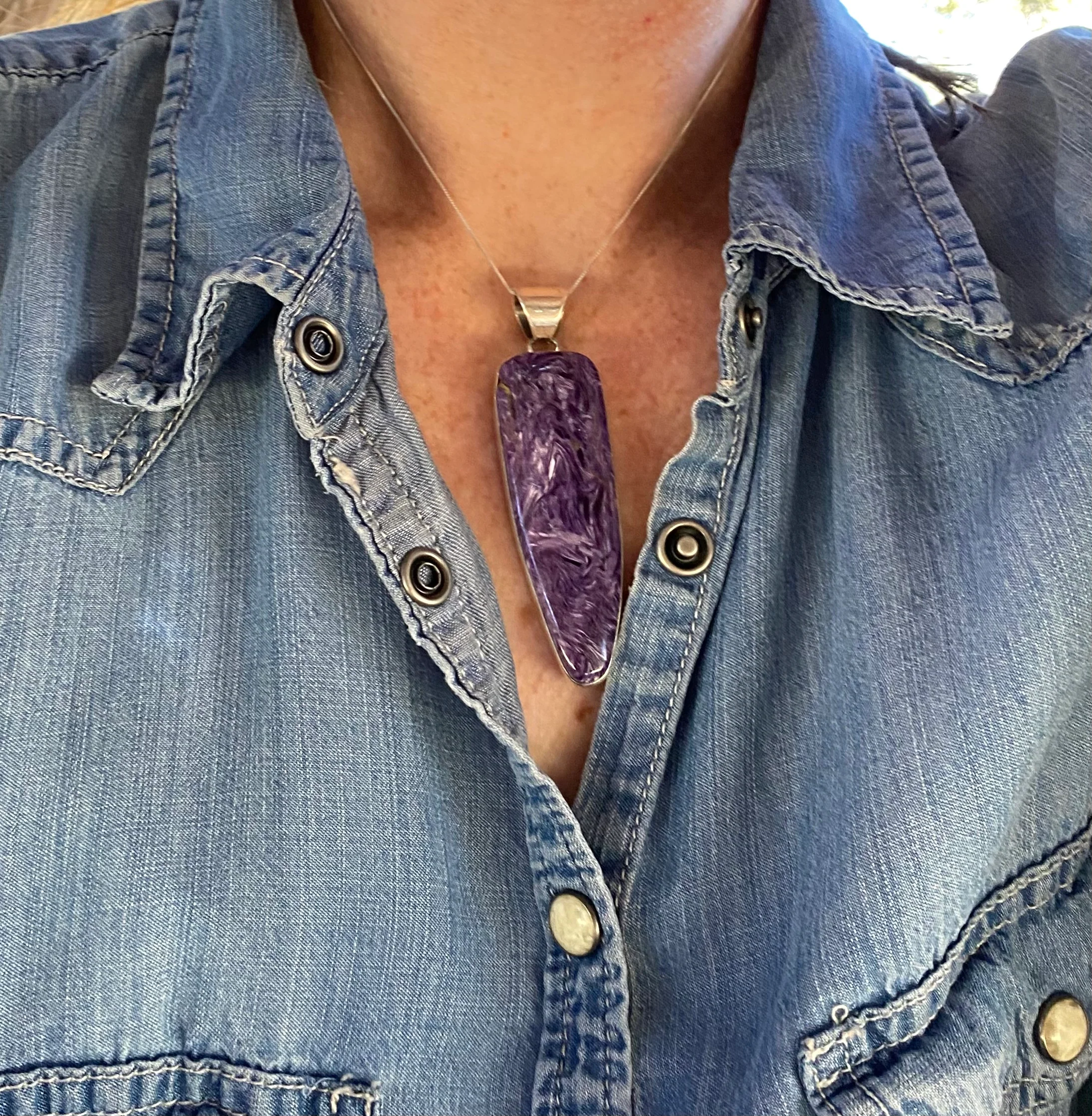 Sleek Chariote Necklace From The Rodgers Collection - Image 2
