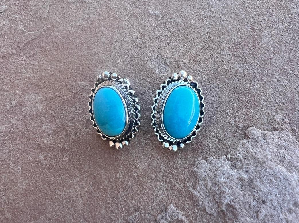Sleeping Beauty Daisy Studs - Image 2