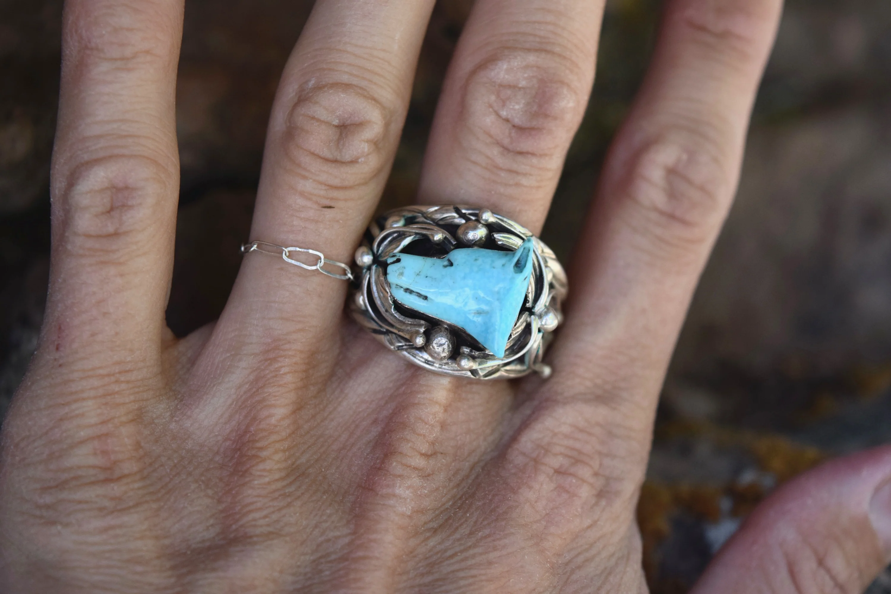 THE WOLF RING FROM THE RODGERS COLLECTION - Image 2