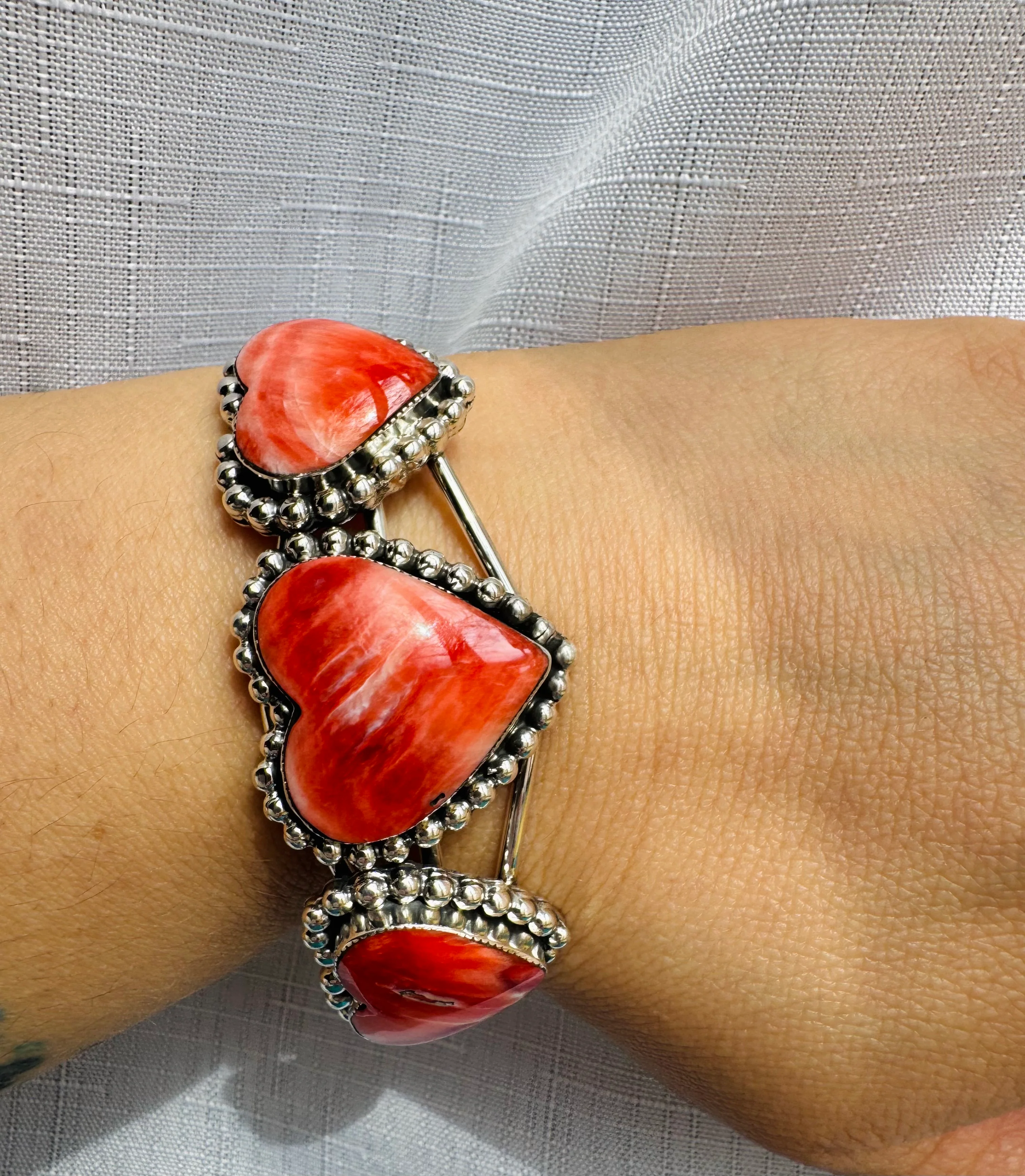 Triple Heart Oyster Cuff - Image 2