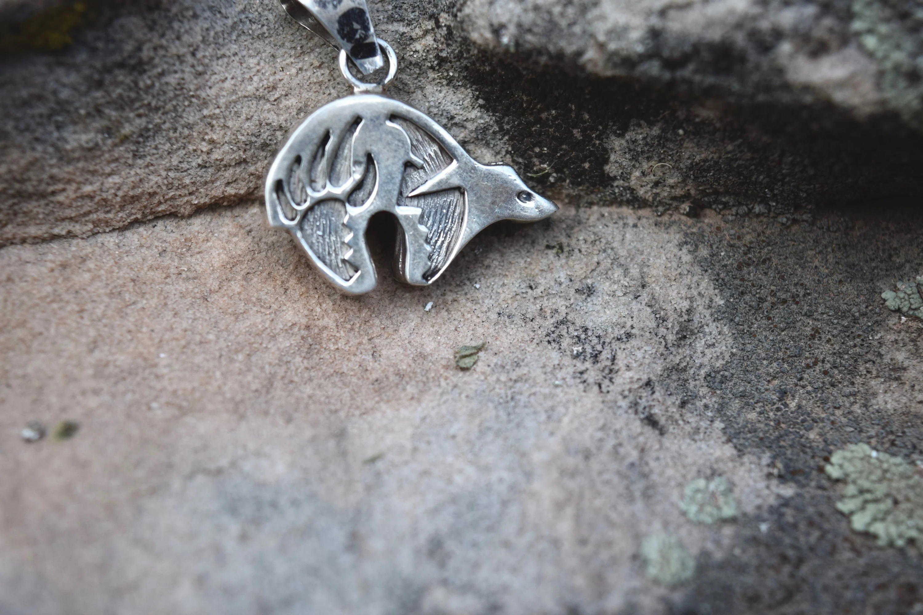TWO SIDED BEAR PENDANT FROM THE RODGERS COLLECTION - Image 2
