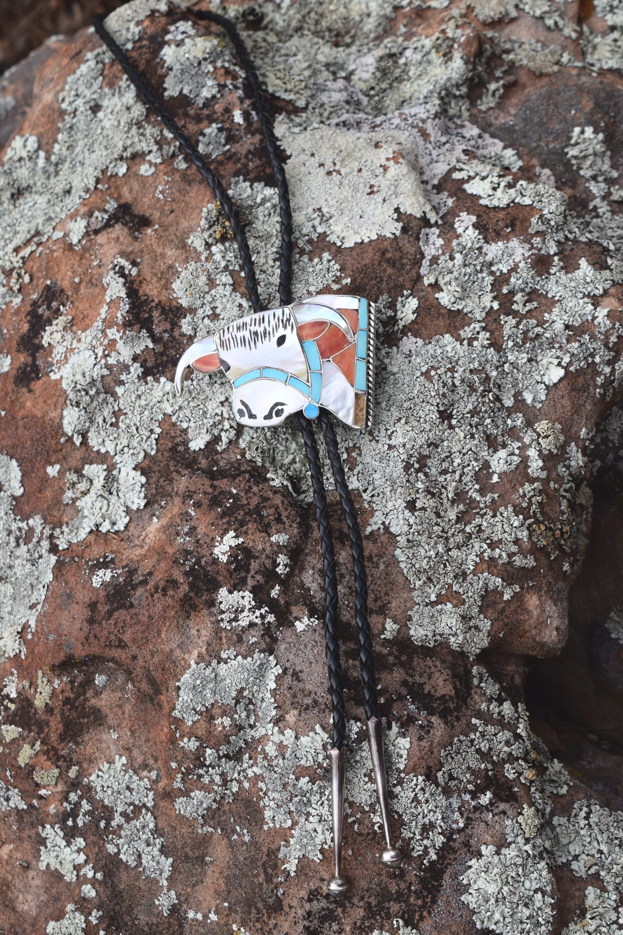VINTAGE HEREFORD BOLO TIE