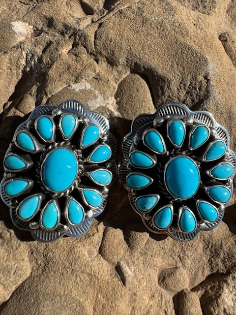 Wavy Edge Cluster Earrings - Image 2