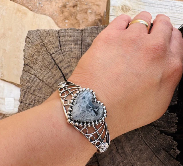White Buffalo Heart Cuff - Image 7