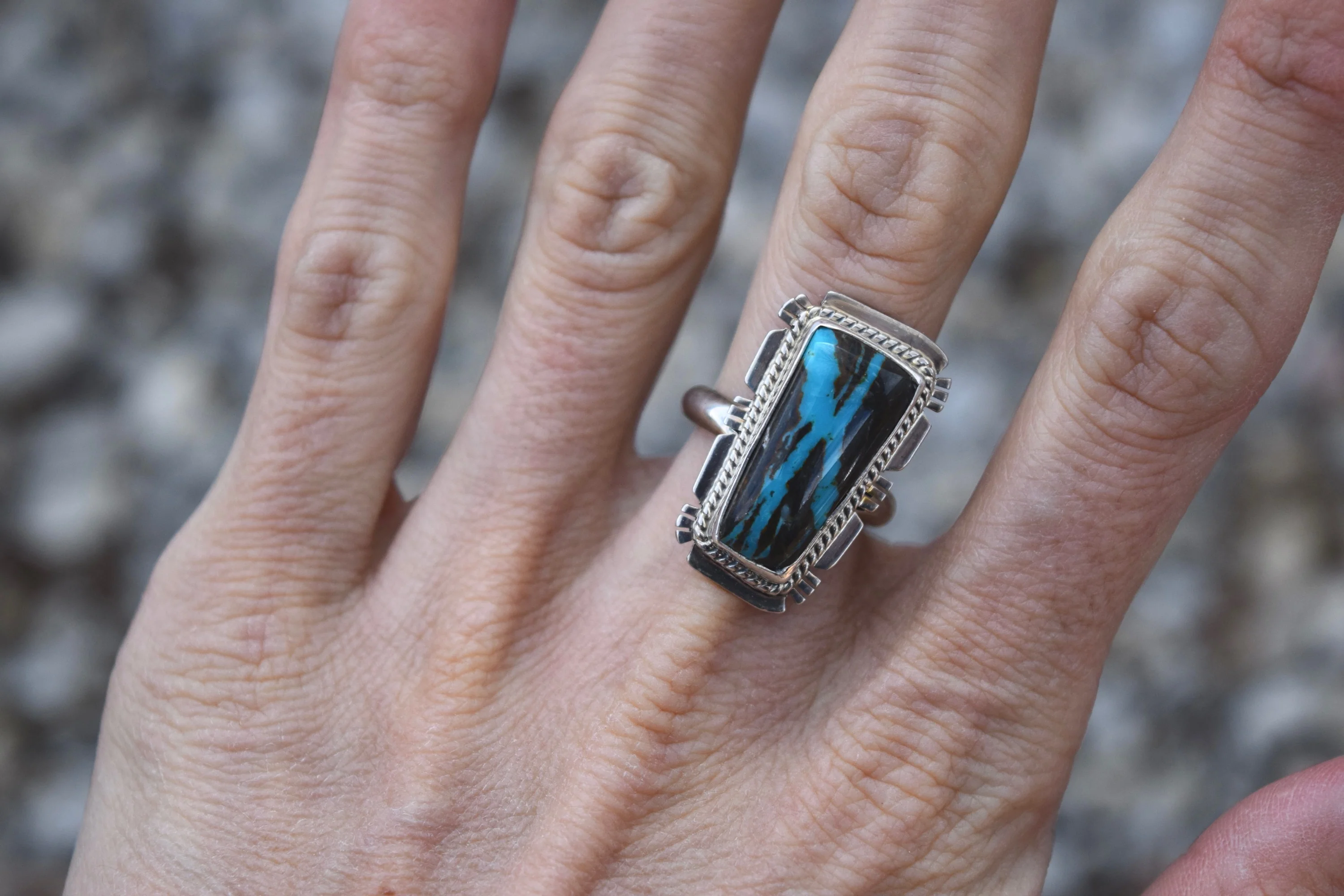 X RING FROM THE RODGERS COLLECTION - Image 2