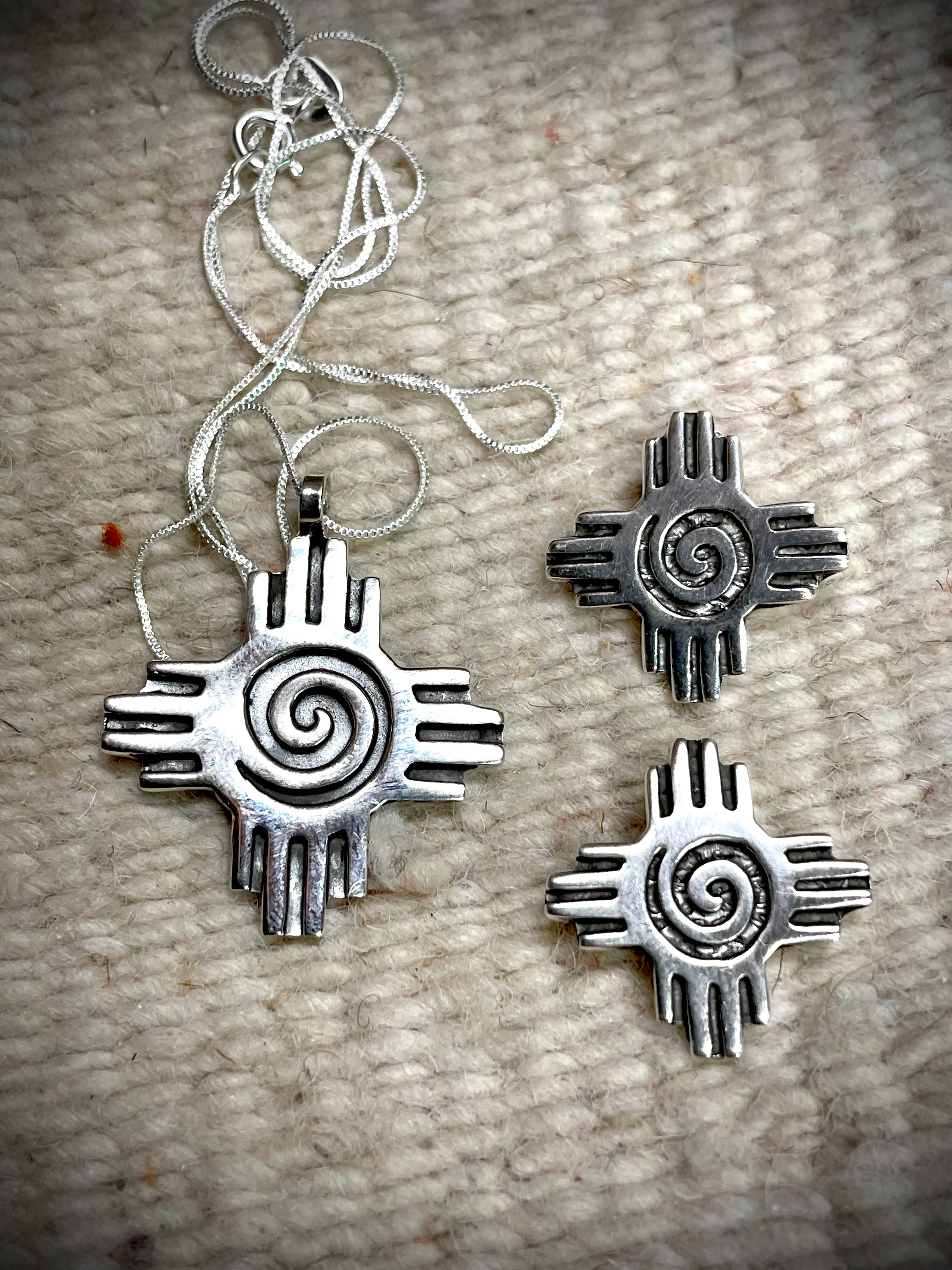 Zia Pendant and Earring Set - Image 3
